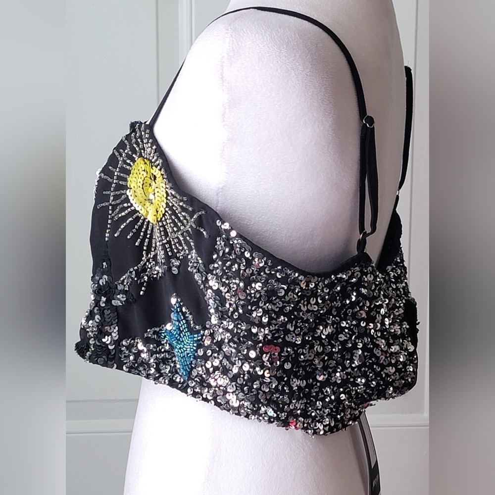 Nasty Gal Black Sequin Crop Top with Multicolor Motifs - Picture 3 of 11